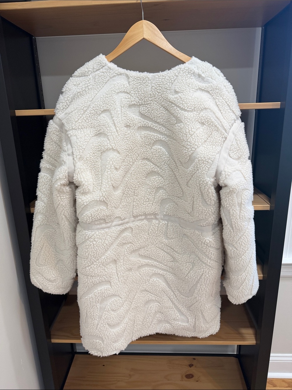 Nike Cream Sherpa Zip-Front Jacket size - S *Brand New* smoke free environment - Picture 3 of 11